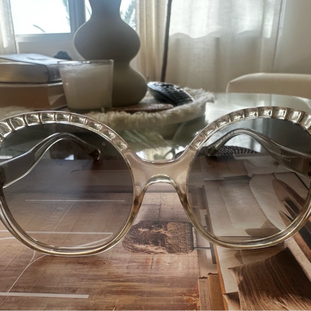 Chloe 
Brand new with etui
No scratches 
100 % authentic